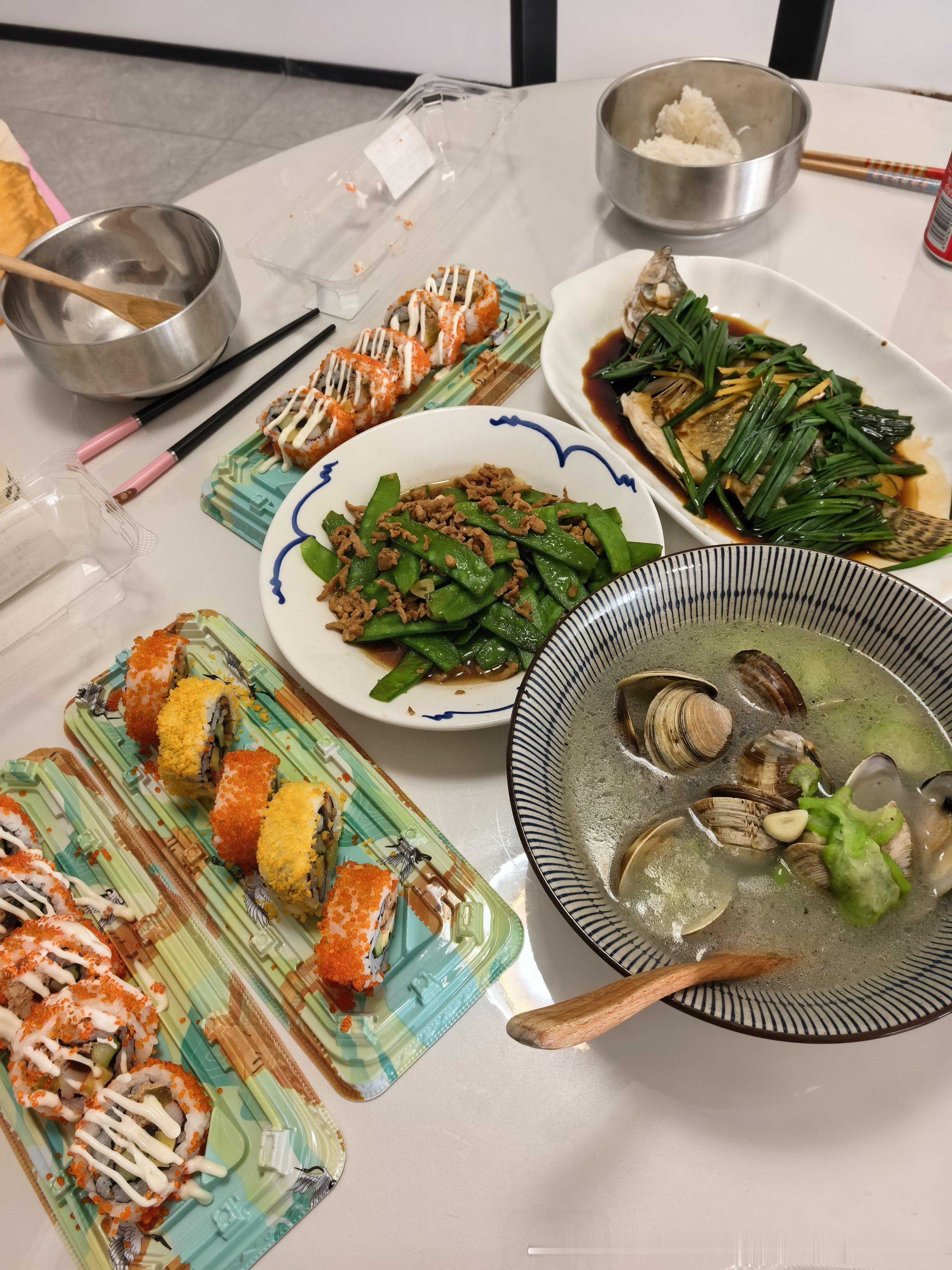 吃饭[比心]午饭要积极​​​