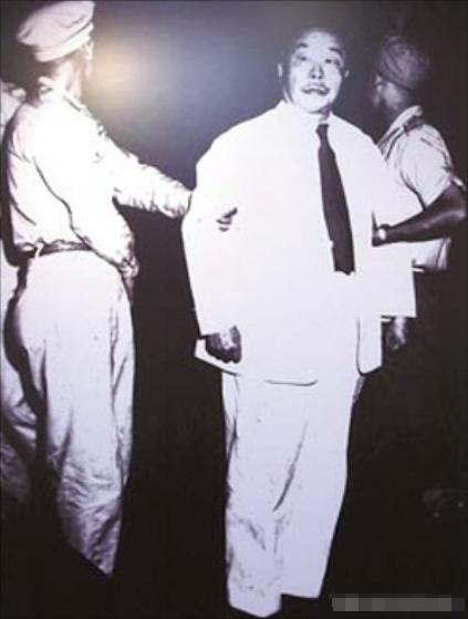 1950年6月18日，国民党上将陈仪被执行枪决，行刑前，蒋鼎文让士兵端来