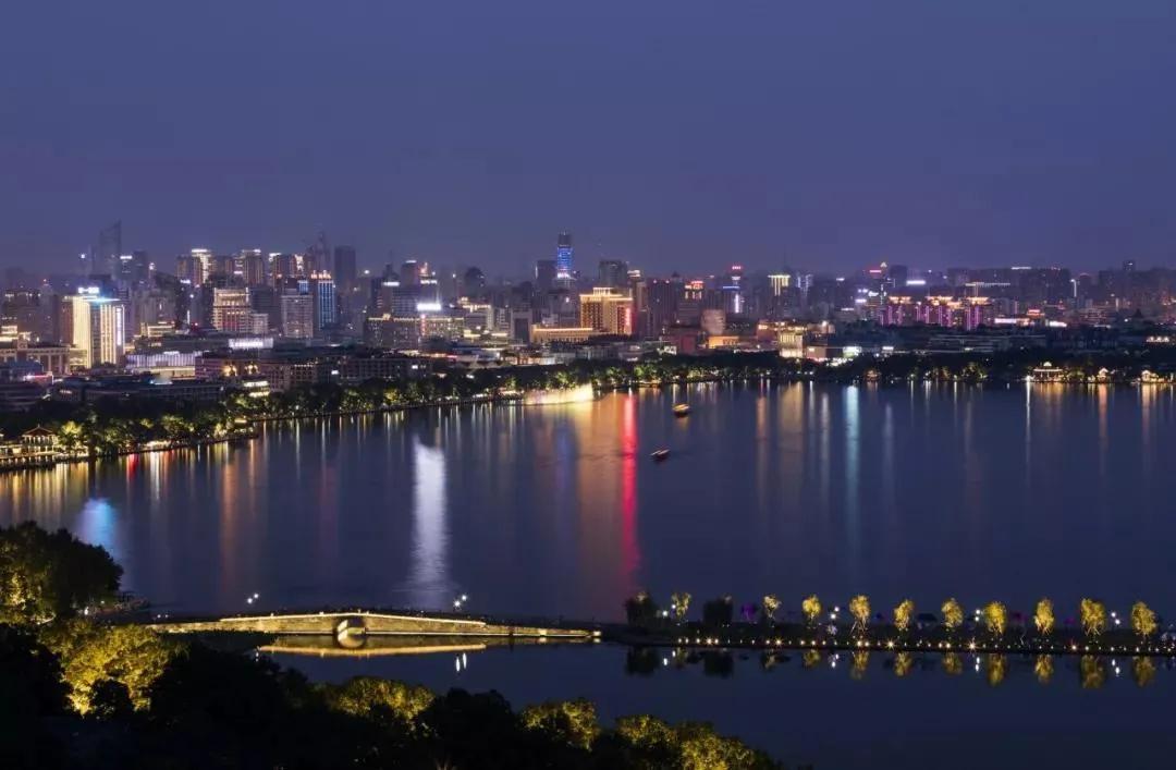 【抄底杭州西安房子】杭州市过去五年临安区富阳区下跌50%至70%、未来科技城炒作