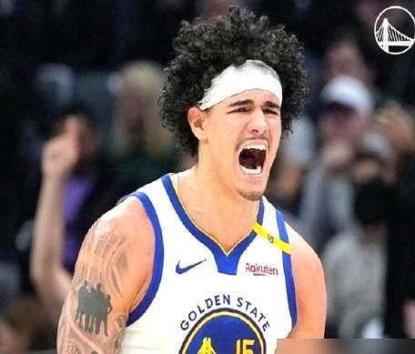 勇士管理层这操作，绝了！刚官宣，3年1500万美元提前锁定了吉-桑托斯。一个