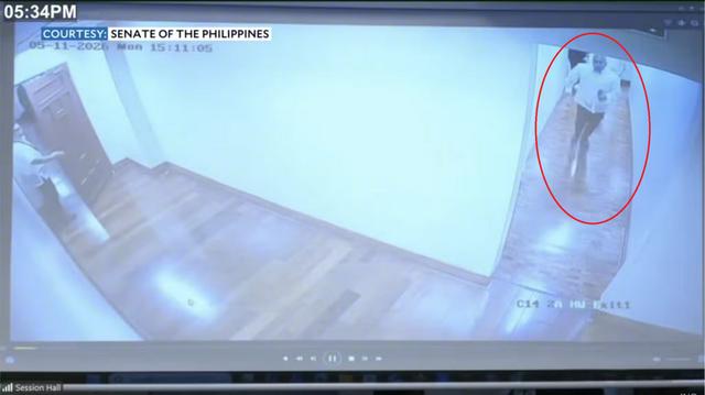小马科斯下令抓杜特尔特干将却被反锁议会大楼6小时小马科斯政府刚在众议院拿下弹