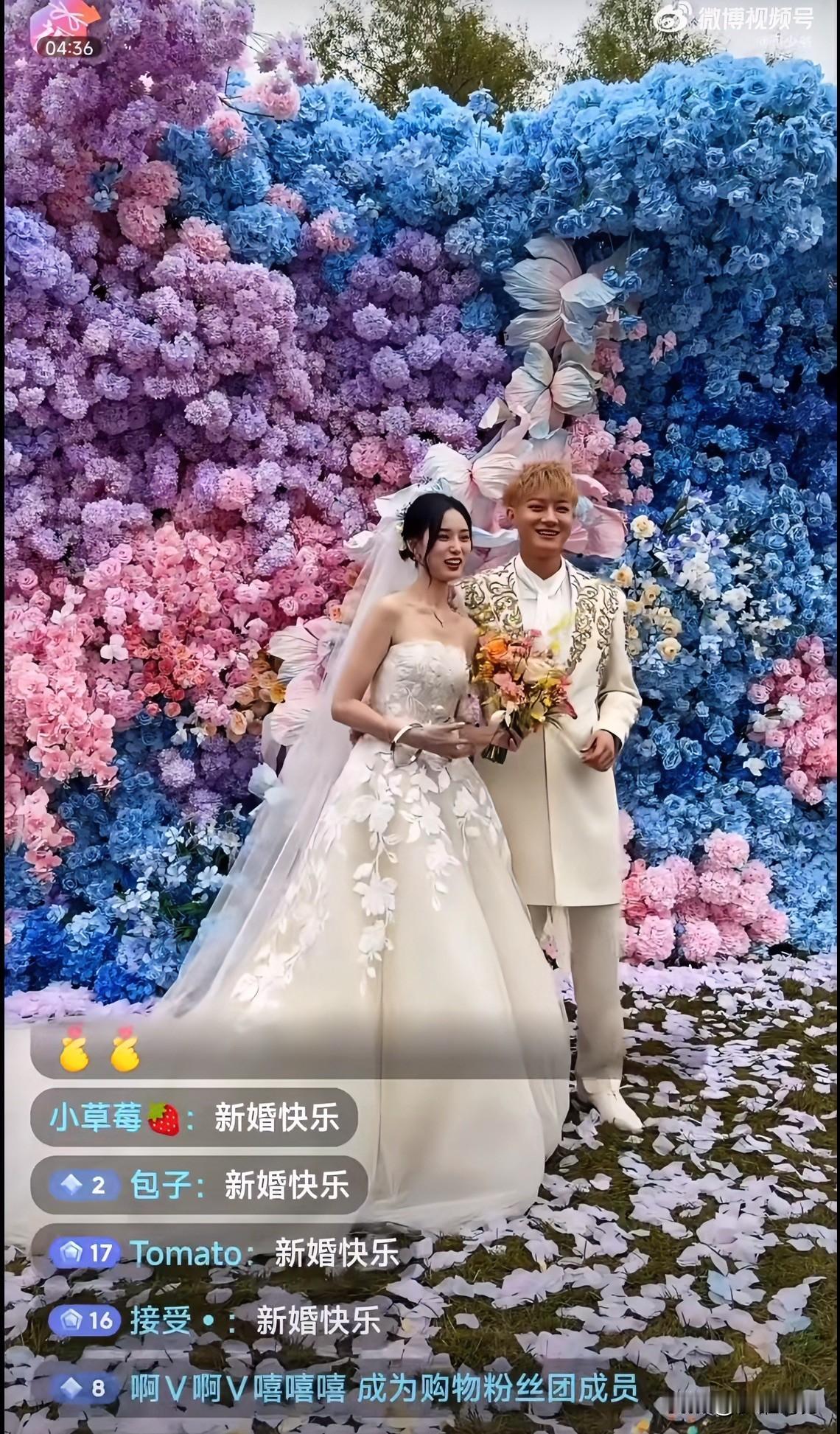 全网最郁闷的就是黄子韬了原本今天是他的大喜之日，却没想到被全网嘲笑，都要自闭