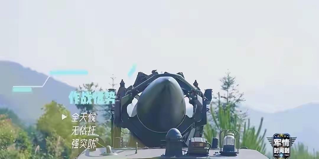 比东风-17更先进，两款导弹可摧毁10万吨核航母和2万吨改，指的是谁？央视刚