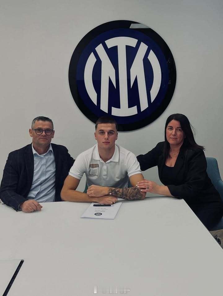 去年夏天差点被恩波利挖角的U17国青前锋杰齐（DelisGjeci，09.02