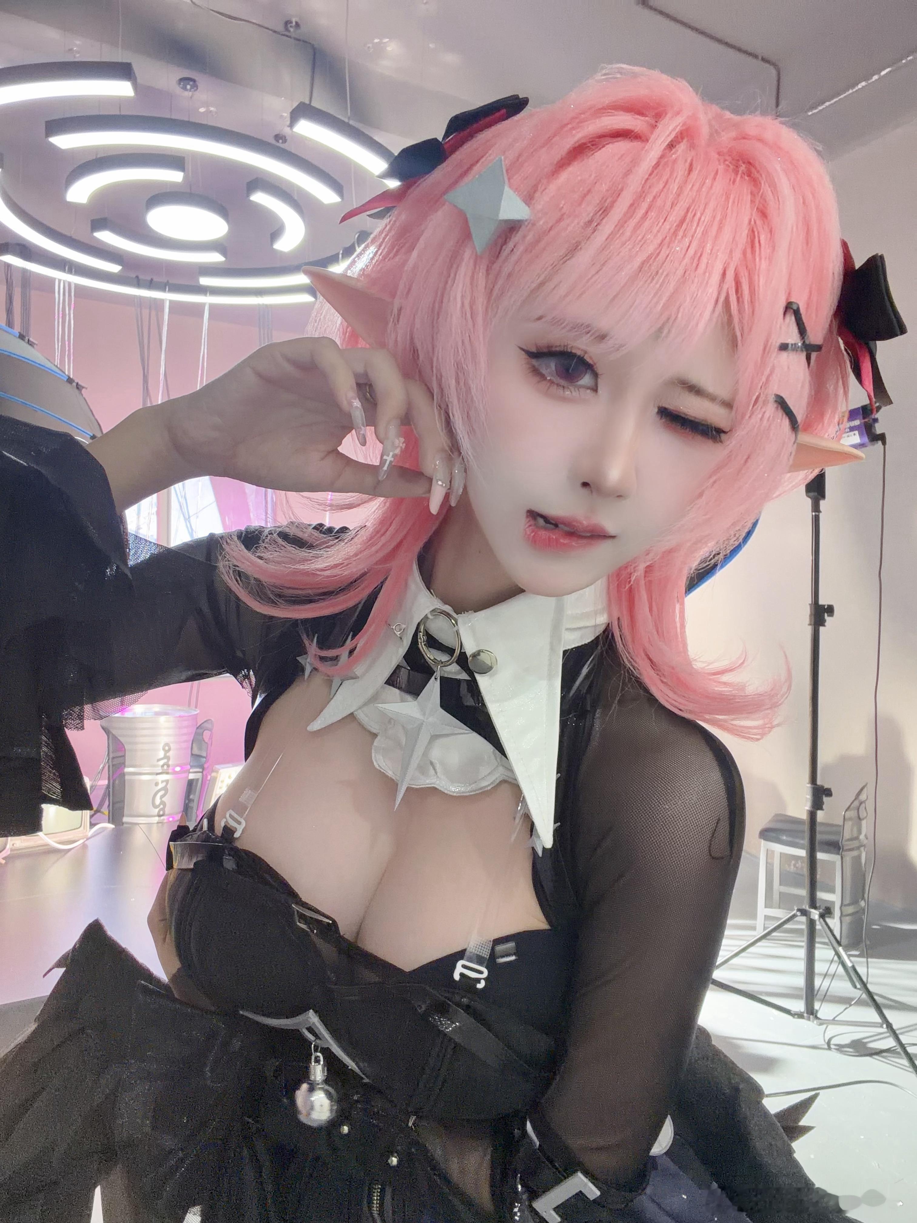 cosplay绝区零花絮花絮大放送！为什么感觉相机花絮比手机自拍好看捏大家觉得