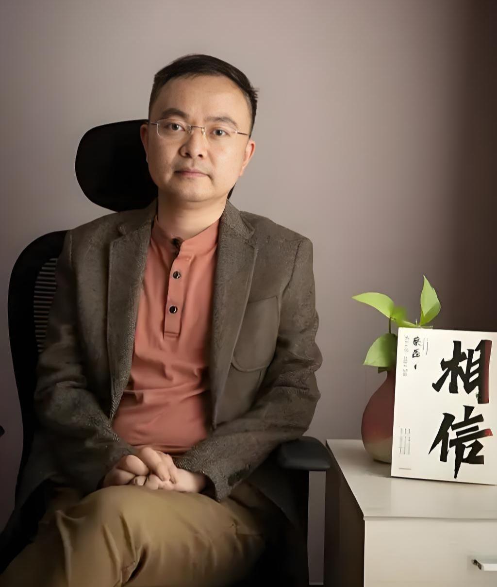 常言道:医者不能自医。这件事在京东前副总裁蔡磊面前体现的淋漓尽致,身患渐冻症的他