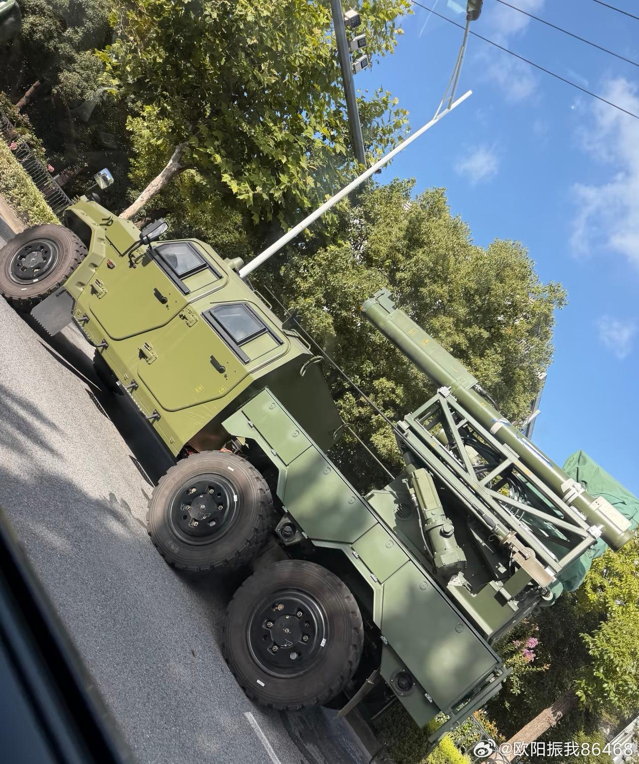 航天科技八院研制的红旗十三近程地空导弹系统，是陆军轻高级部队和中型旅的随队防空系