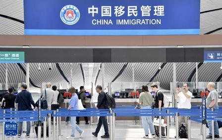 孟晚舟这种扣人挖技术的旧剧本，这次再也演不下去了。国务院第841号令公布