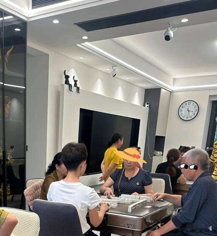 退休上了年纪，千万不要做的荒唐事1. 退休别再拼命挣钱辛苦了一辈子，该歇歇养