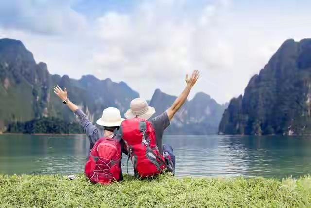 你身边有没有这样的朋友，退休后开启旅游模式，几年后却觉得旅游没啥意义了？我就有个