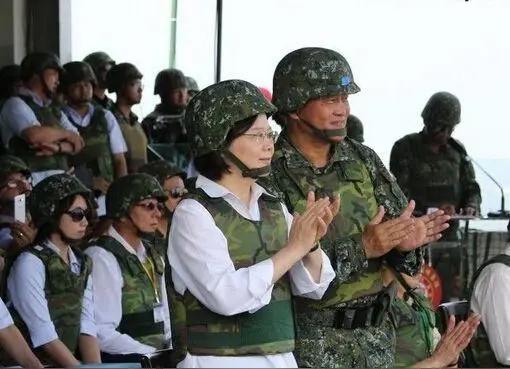 十五五内解决台湾问题，统一已无退路可言金灿荣教授在节目中直言“十五五内必解