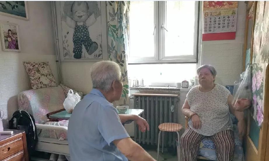 老爸有点儿得理不饶人…老妈把我炖的一大碗红烧肉都蒸了，我说吃多少热多少，反复热