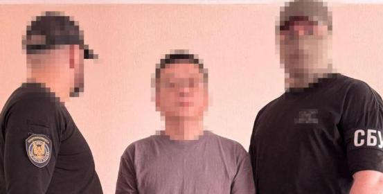 乌克兰狗急跳墙！强行扣押一对中国父子，提到了老掉牙的导弹技术乌克兰安全局9号发