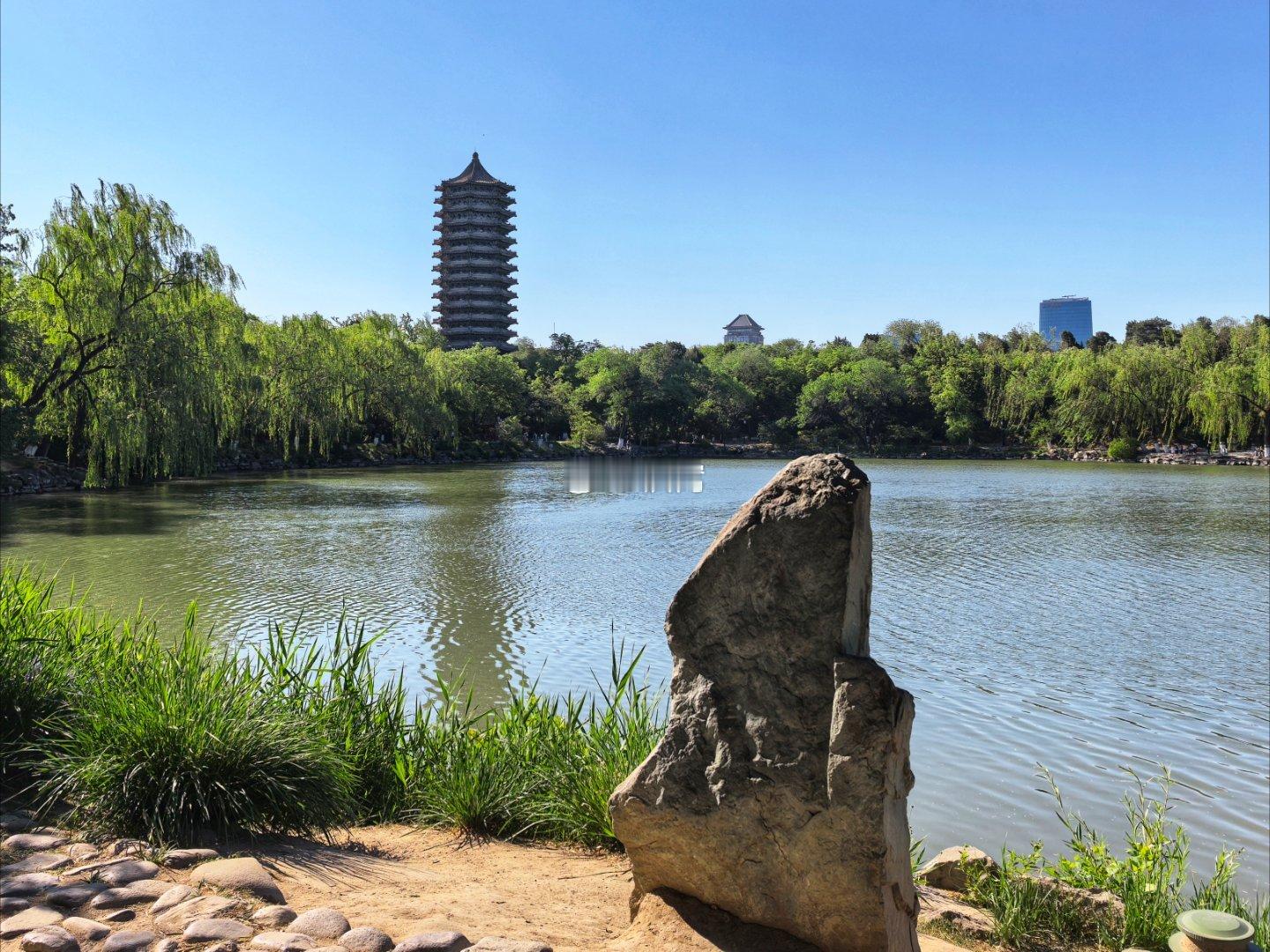 北京大学未名湖畔摄影​​​