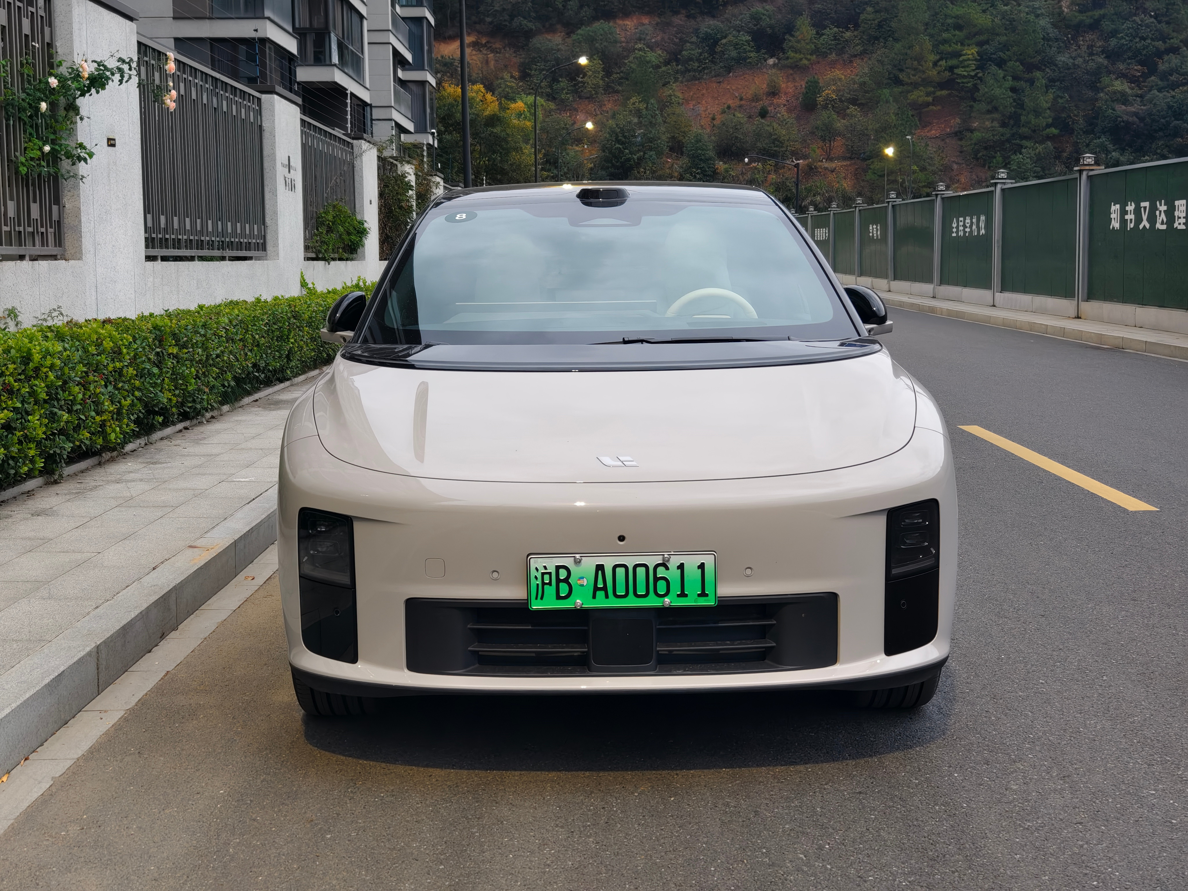 昨天我发了个微博说i6颜值高，好多人觉得上不了桌，真的吗？为什么我线下的朋友都觉