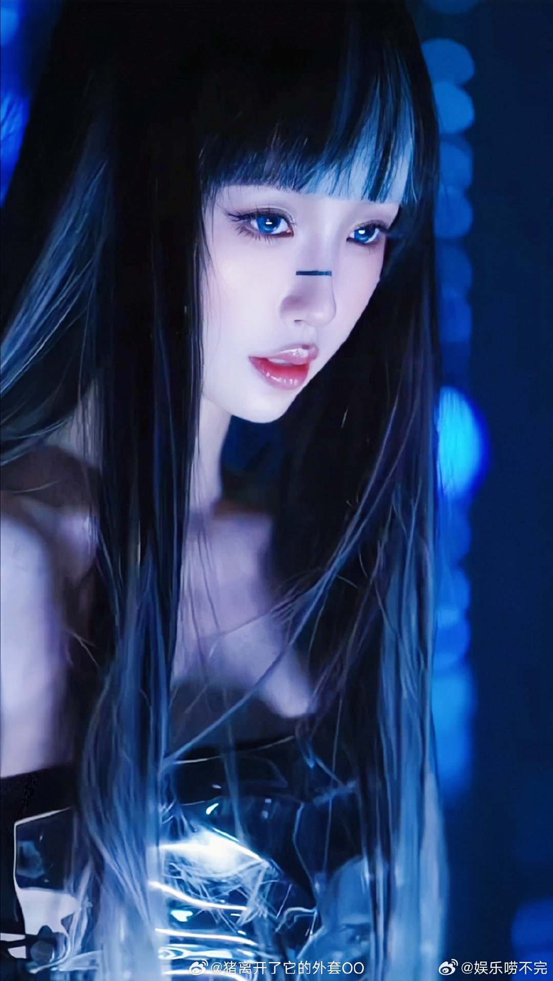 这大屏差点骗我错过虞书欣虞书欣大屏光翼特效被大屏光翼特效美晕，颜值与特效双在线，