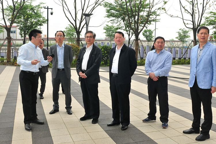 省发改委副主任徐幸一行来经开区调研