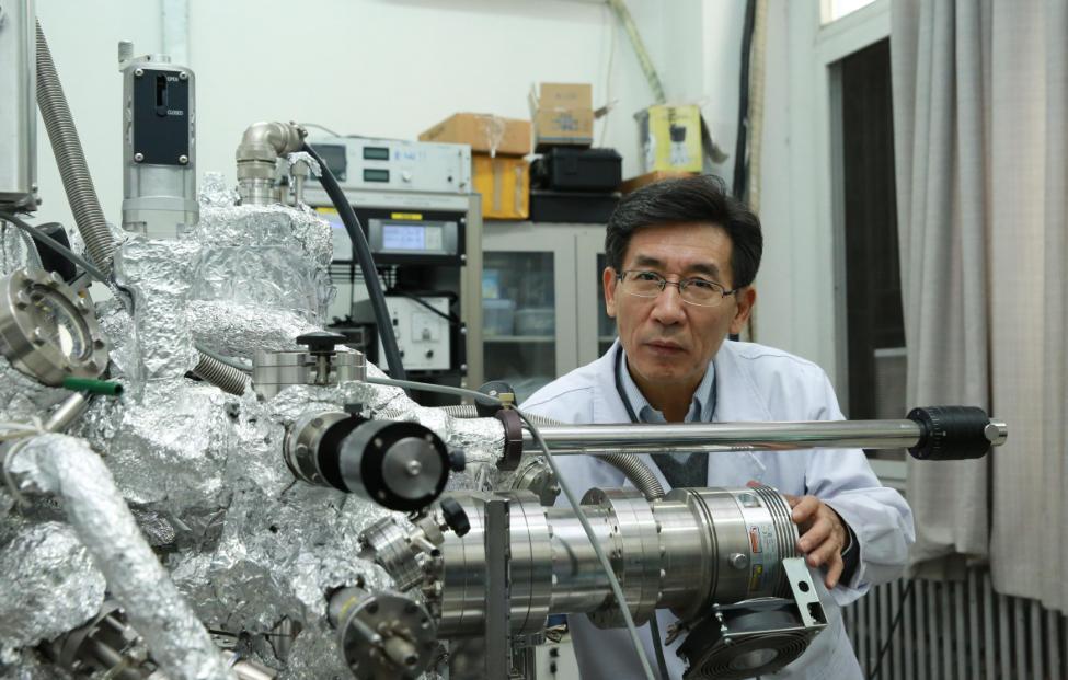 薛其坤无缘2026年诺贝尔物理学奖，背后藏着值得深思的信号。过去多年，诺奖时常成
