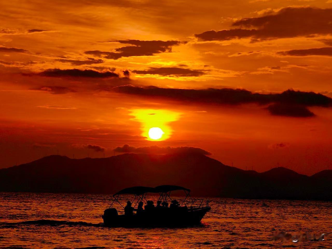 谁让你最服气？谁是上下五千年的唯一？谁是前无古人后难有来者？谁是人类历史上