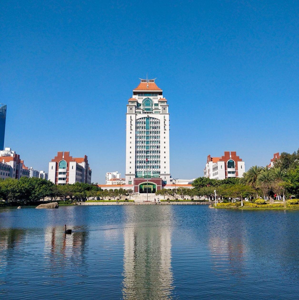 博士回炉读硕士，是学历“内卷”还是未来“金矿”？“读到博士了，怎么还去读硕士