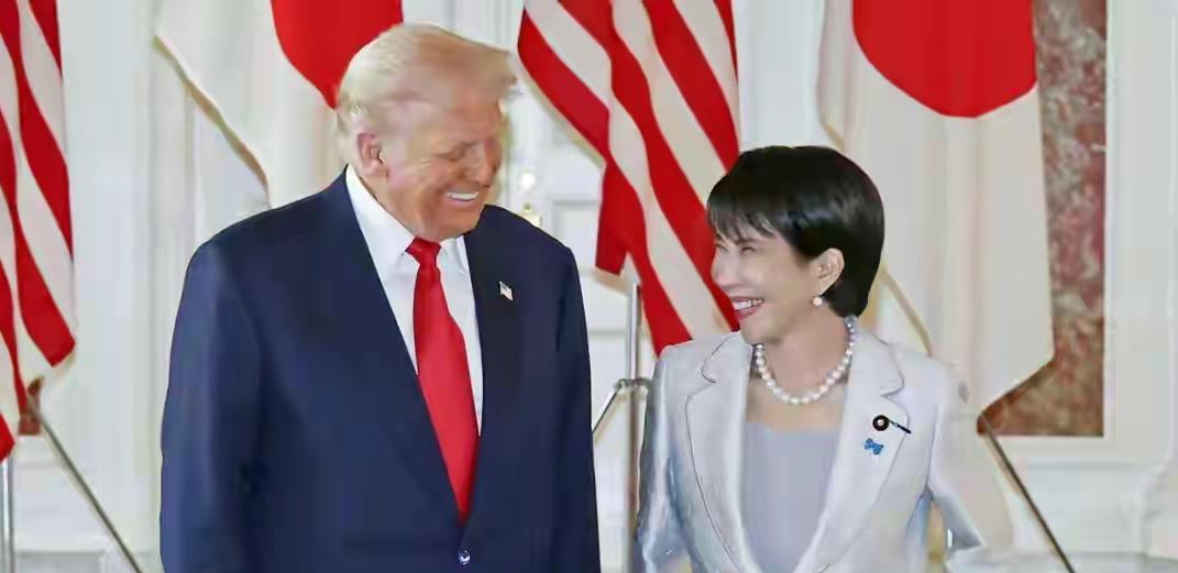 现在特朗普已经快压不住高市早苗的膨胀气焰了，就在特朗普暂缓对华多项科技政策时，高