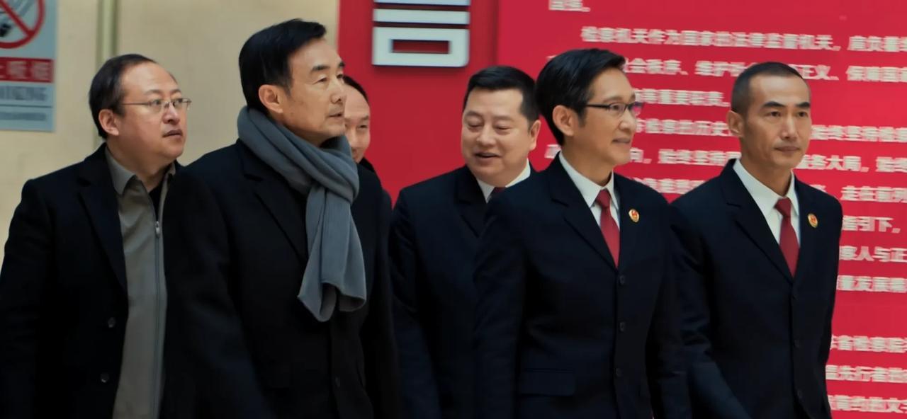 洪亮老丈人江旭东，作为省政协副主席，为什么能够干涉检察院的工作？电视剧里如果不