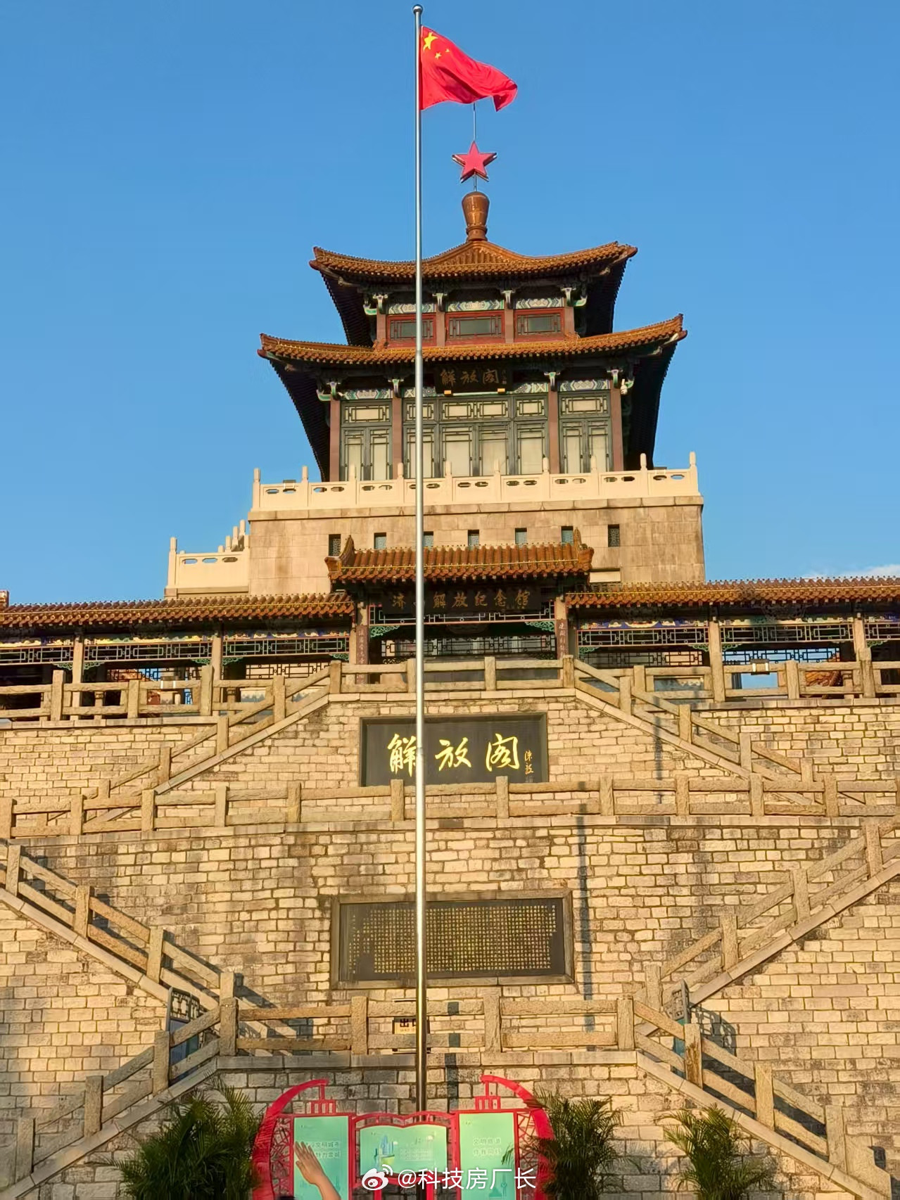奉劝大家不要对厂商有任何滤镜，你开个早点铺子都是无利不起早，更何况这些大公司呢，