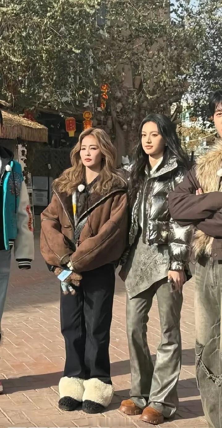 白鹿其实很漂亮，为什么总被说土？是因为颧骨高吗