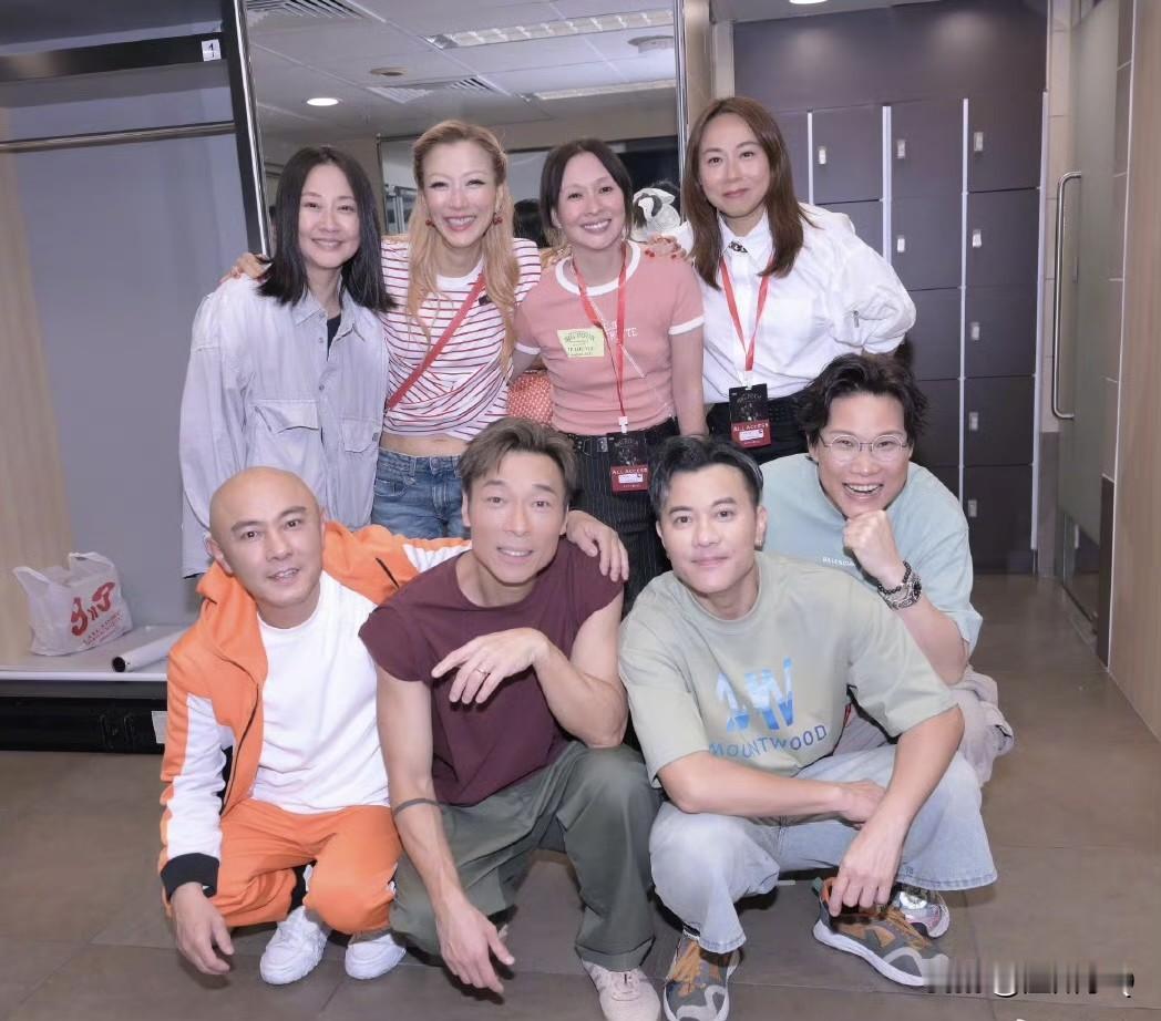 港星的保养真的不是随便说说的，12年后BIGFOUR再次重聚，我都快分不清哪张