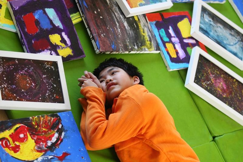 坐标天津南开，朋友们，你们家有这样的孩子吗，我儿子今年10岁，不敢自己睡，或则是