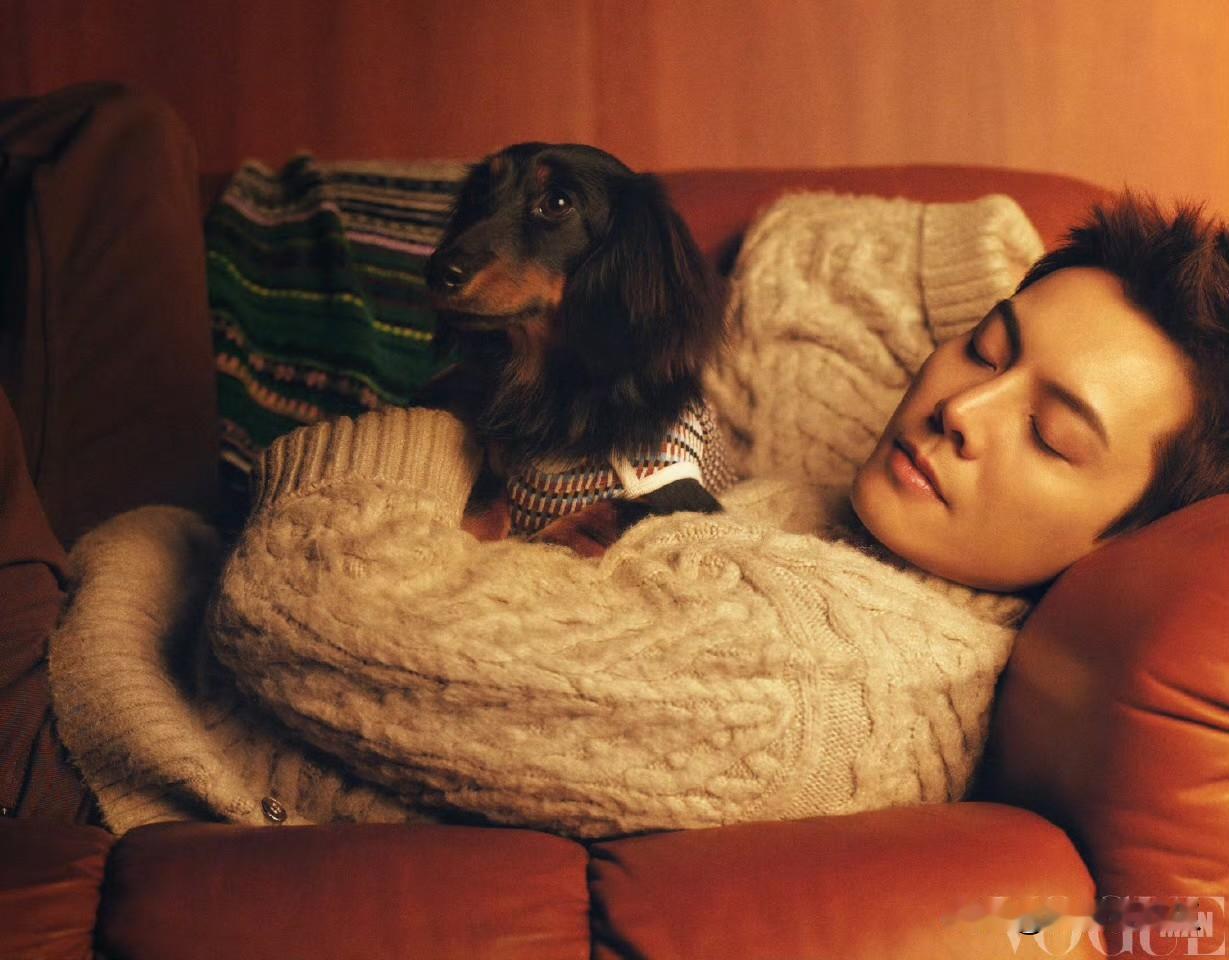 三观正的爸爸很重要陈伟霆事业第二春关键时刻官宣生子原因真的让人感动。他说：“不