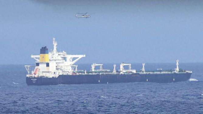 中国180万桶原油遭殃，特朗普闯下大祸，解放军100枚导弹已就位？上周，美国