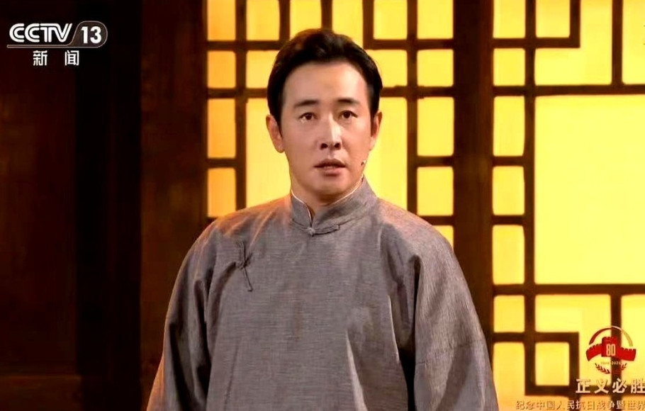 85花姐夫只剩罗晋没离？唐嫣老公昨晚在央视舞台一亮相，全网都在问：罗晋到底做对