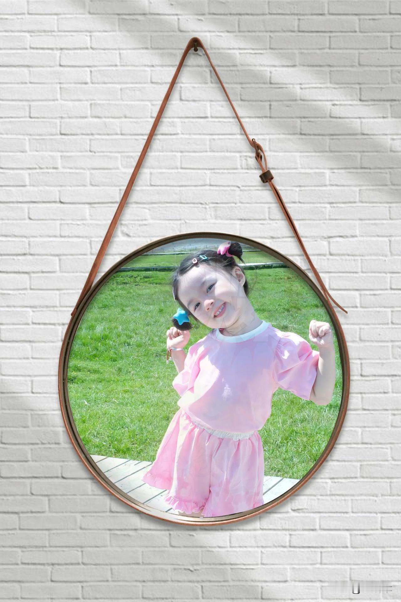 人这一辈子，​​能征服人心的永远不是小聪明，​而是厚道。其实人生是场长