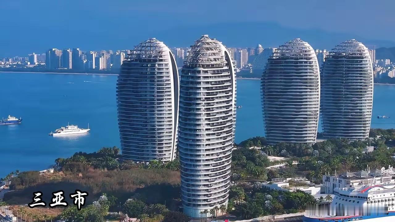 昨晚睡得正香，海南的闺蜜一个电话打来:“哎呀，我太激动了，睡不着！海南要封关啦！