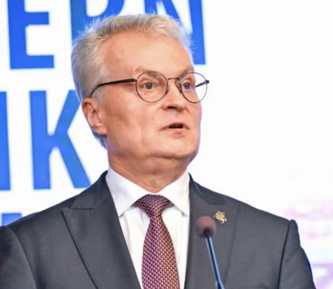 立陶宛内部分歧出现，没想到总统坚决不改名，说了这样一番话！立陶宛现在彻底闹内