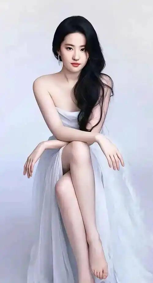 神仙姐姐——刘亦菲实话实说，从刘亦菲出道至今，一直不觉得她的容貌属于倾国倾