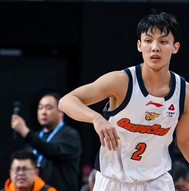 徐杰0分，广东男篮客场惜败新疆，CBA常规赛，广东男篮客场挑战新疆，这场比赛，徐