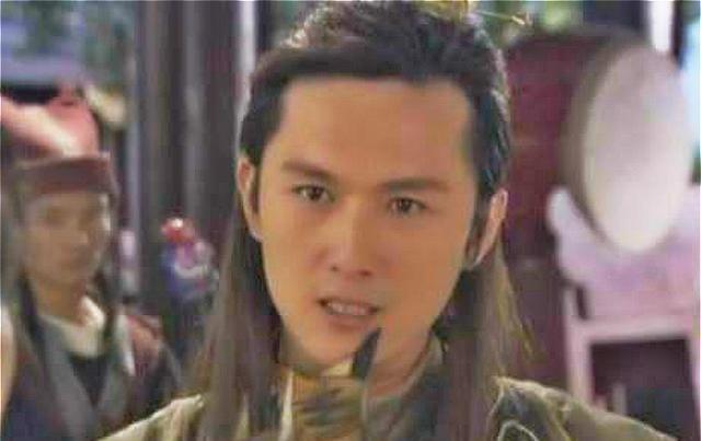 朱棣这人，命硬，手也狠。1399年，建文帝朱允炆看藩王们势力太大，怕威胁皇位，就