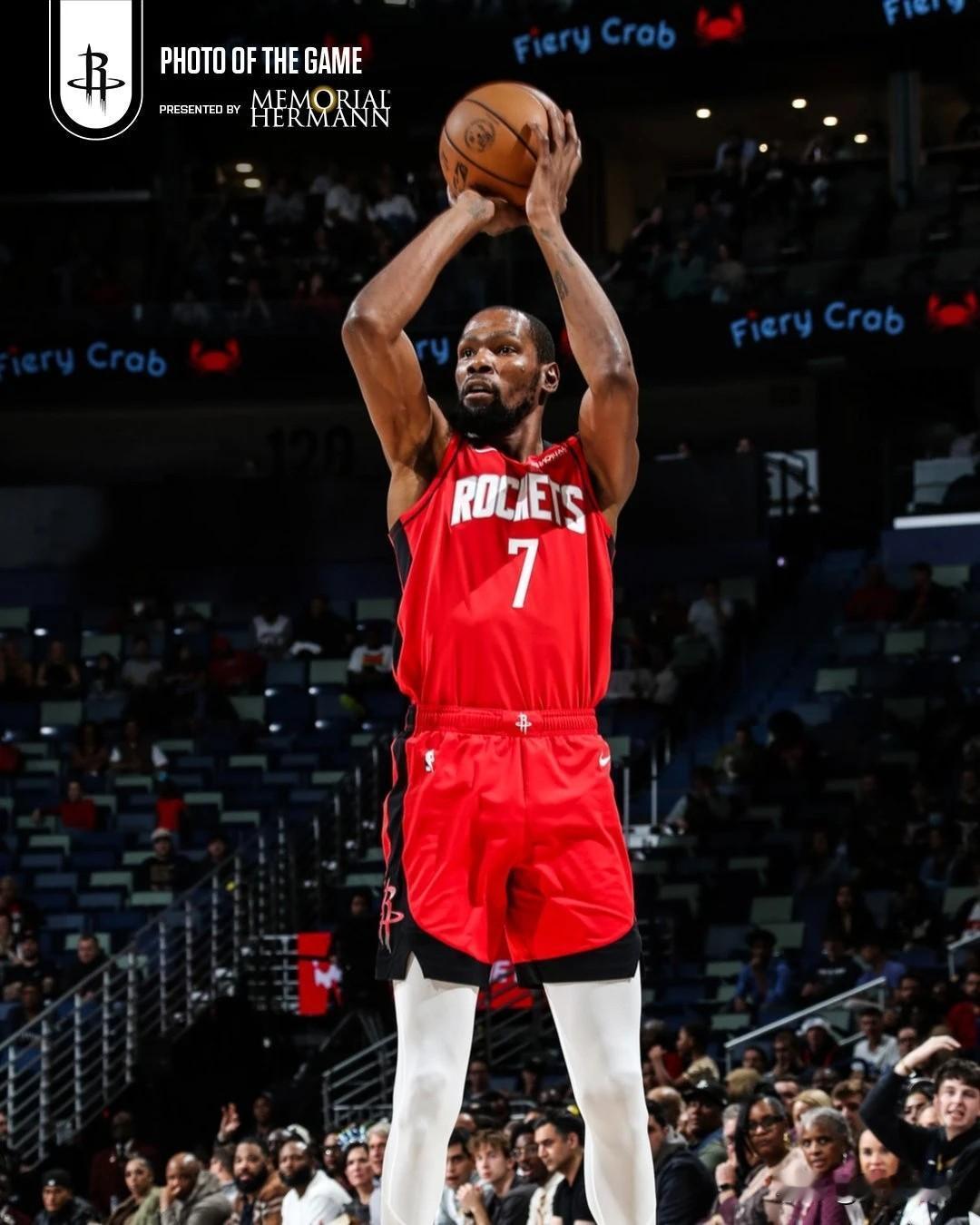 火箭教练终于醒悟了，把球权给了杜兰特爆砍31分复仇掘金!在今天火箭与掘金的比