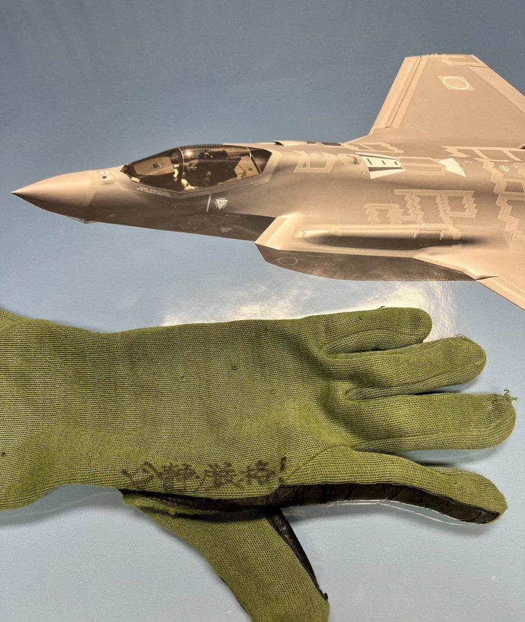 小泉进次郎干了一件“奇葩”的事情，昨天（12月17日），小泉进次郎把被“雷达照射