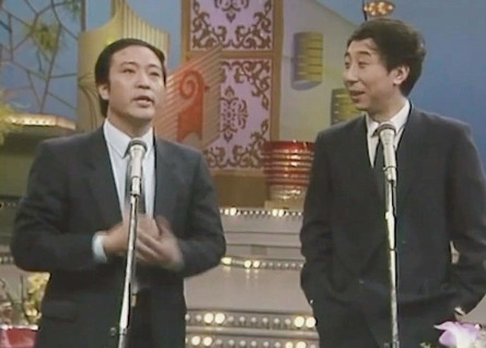 1990年，牛群和冯巩为了春晚精心准备了相声《小偷公司》，节目审查的时候，领导们