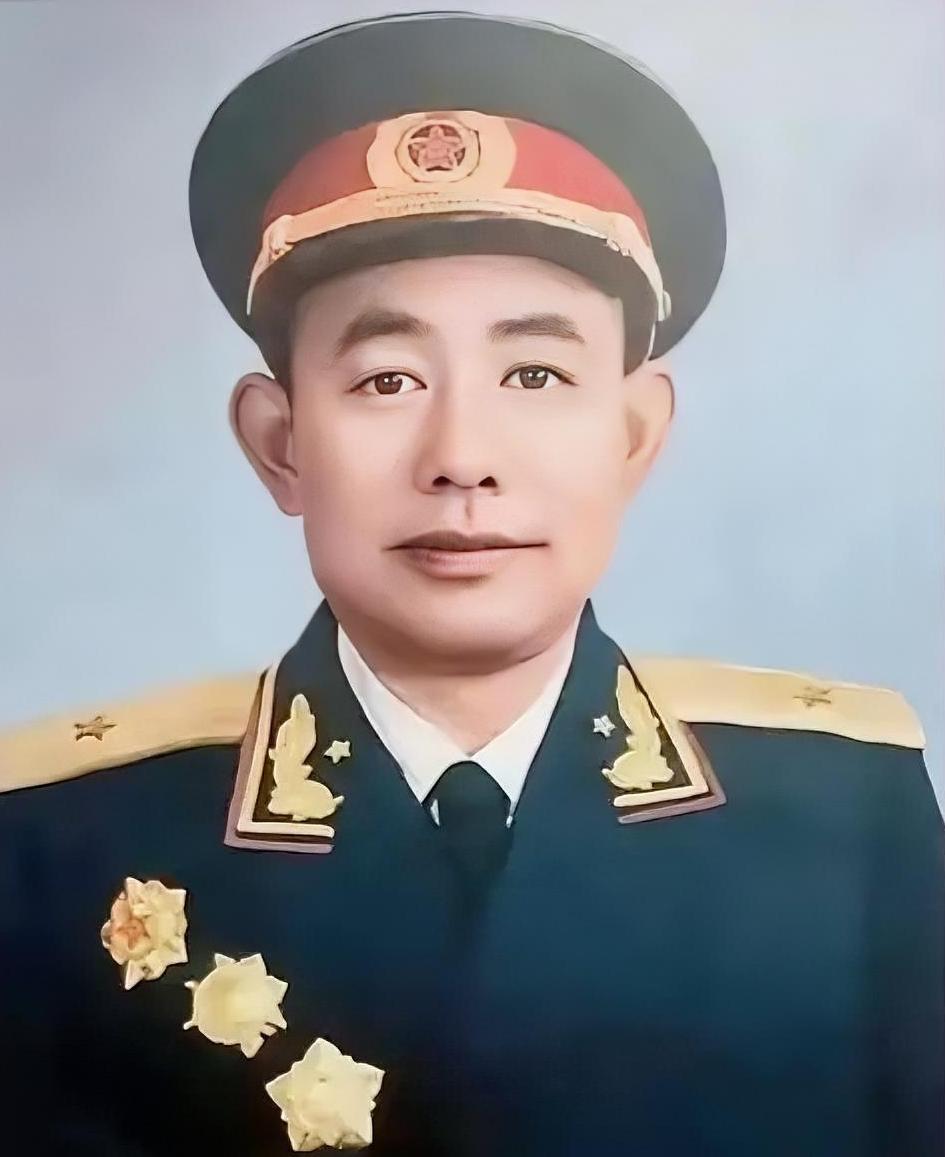 1951年，志愿军师长黄朝天违抗军令，率9000残兵掉头杀向3万美军，13天后李