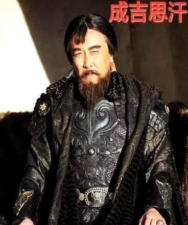 演了一辈子帝王的唐国强，怎么也想不明白，自己输给了一个牧民。他输得不冤。唐国