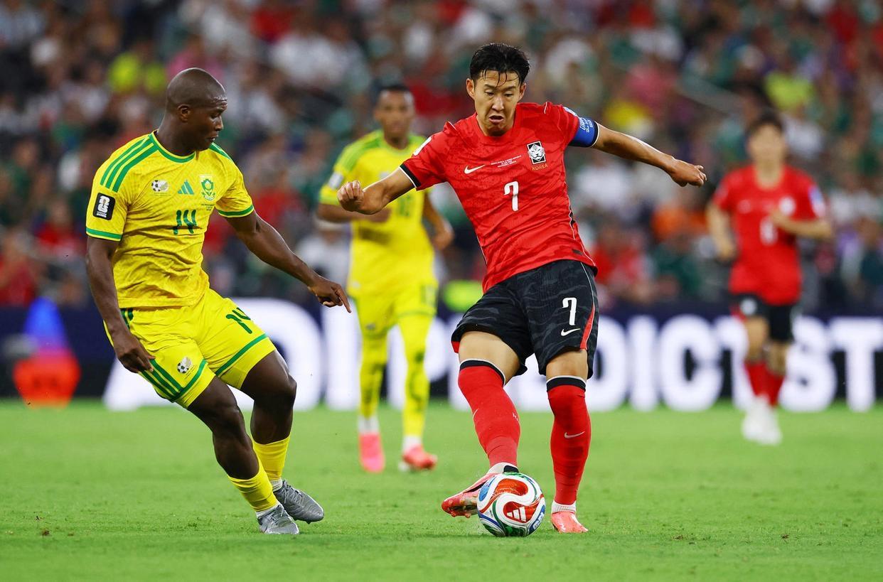 韩国0:1负于南非！[世界杯]韩国竟然输南非，好像挨了