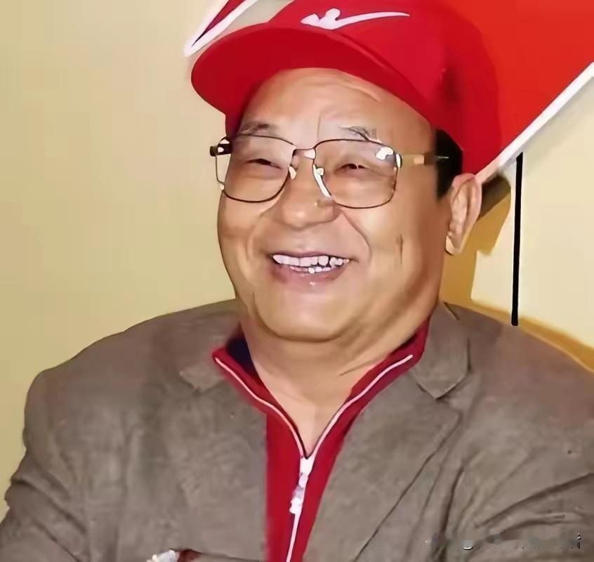 看来这爷俩是彻底的掰了，不光和儿子闹掰了，和儿媳妇儿也闹掰了。双星集团的父子