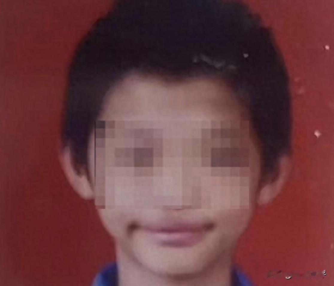 13岁男孩被拉进餐馆，第二天却离奇的死亡，餐馆这边称是感冒致死，可尸检结果却是烫