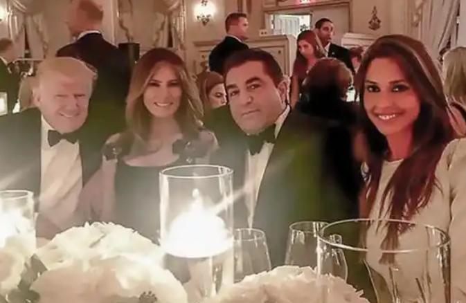 一向低调到“隐身”的梅拉尼娅，对着镜头拼命喊冤，一口咬定不认识爱泼斯坦，更否认是