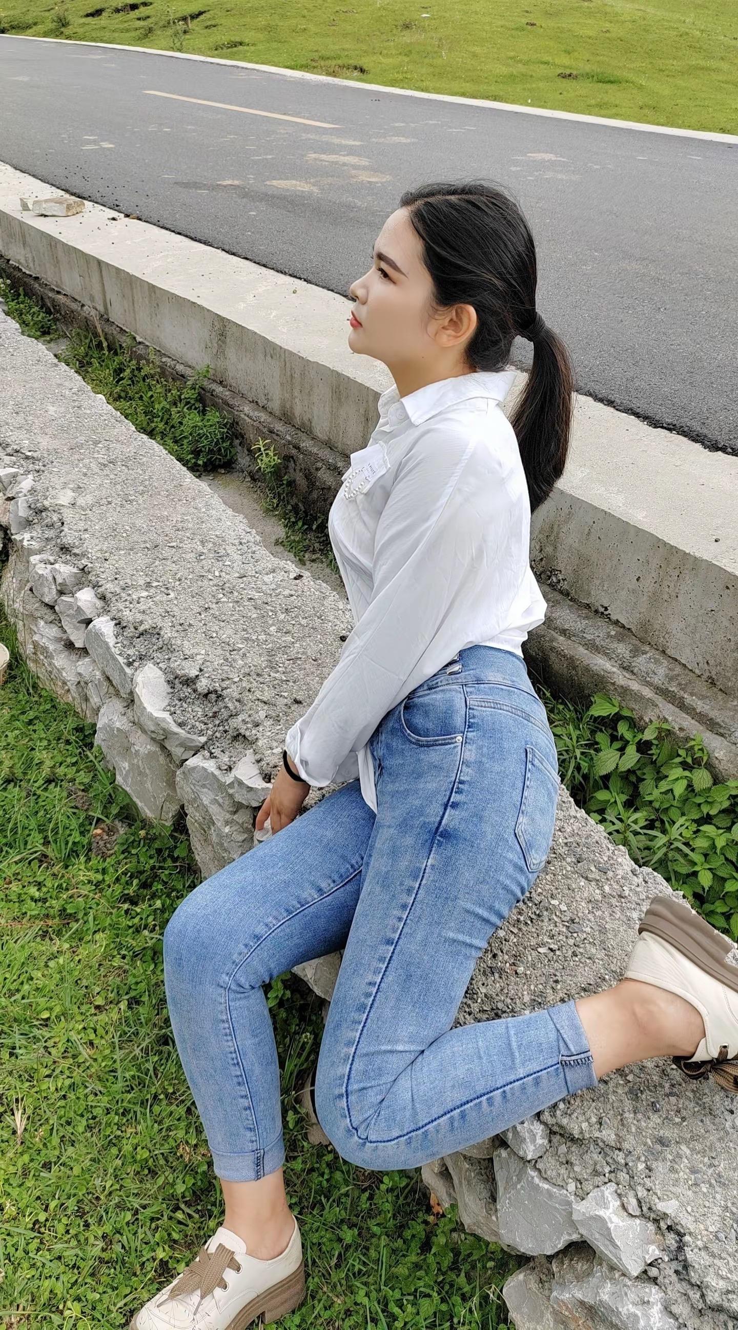 牛仔裤 山里姑娘