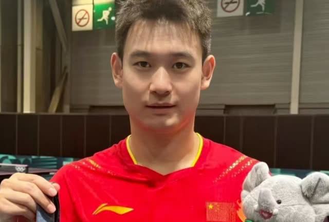 刘丁硕直播说：北京的物价很高也没有麻烦队里的兄弟！如果我要不出门的话，房费五百多